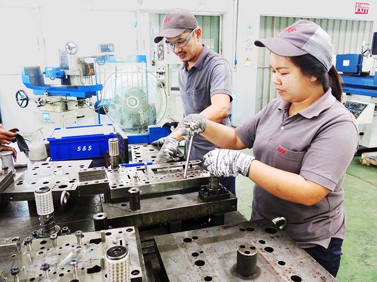 die manufacturing maintenance 02