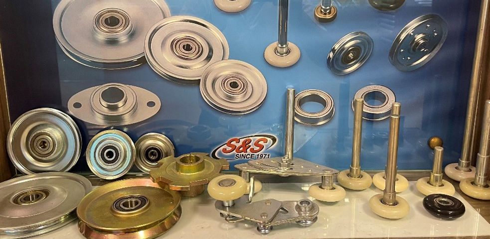 garage door components 01